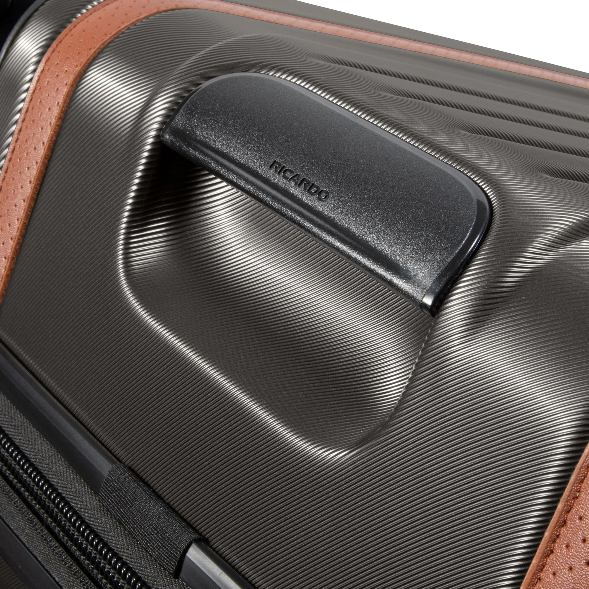 Montecito 2.0 Hardside Medium Check-in Expandable Spinner - Image 25